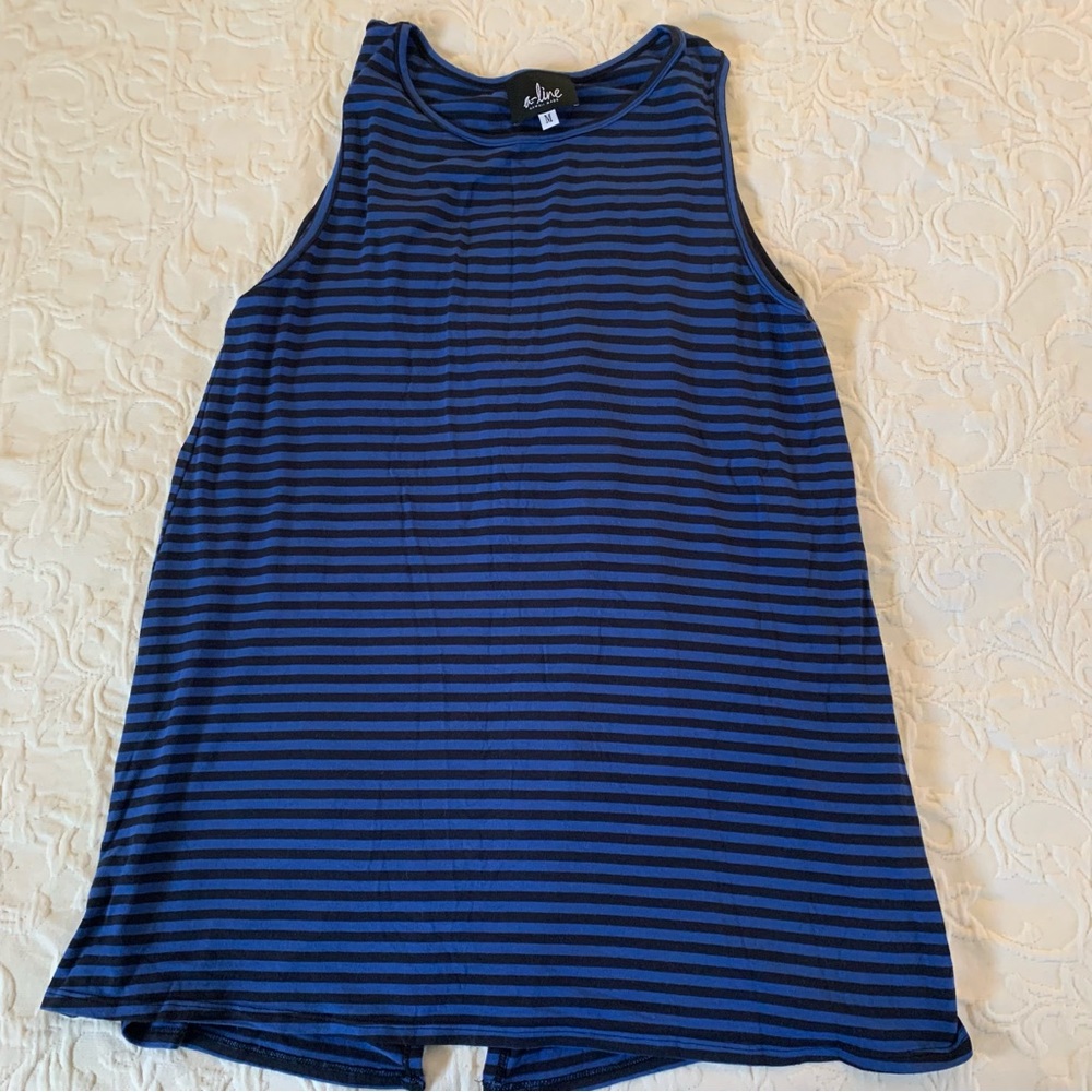 A-line top made in Hawaii size M